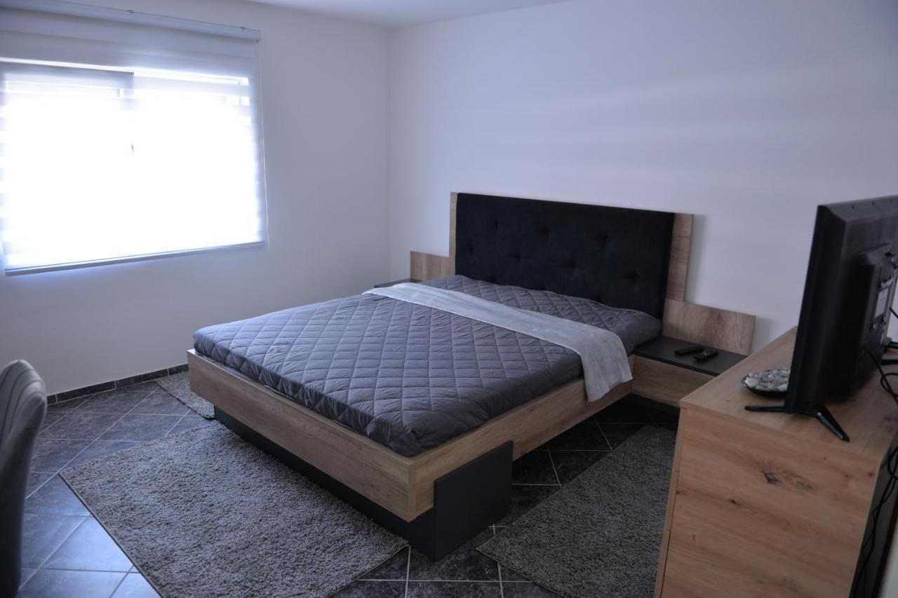 Gostinska Kuca Apartment เลสโควัซ ภายนอก รูปภาพ